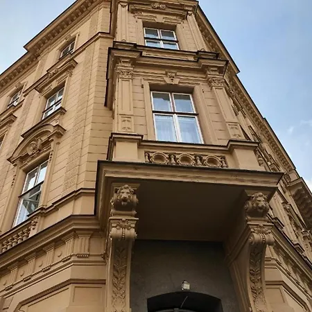 Veveri - Uvoz, 10 Min By Walk To The Center شقة