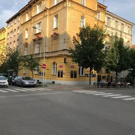 شقة Veveri - Uvoz, 10 Min By Walk To The Center *