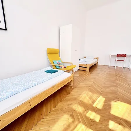 Sunny Rooms Brno Centre - 10 Min Walk To Main Square, Quiet Streets, Free Wi-Fi