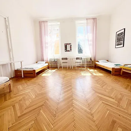 Sunny Rooms Brno Centre - 10 Min Walk To Main Square, Quiet Streets, Free Wi-Fi Apartamento Brno