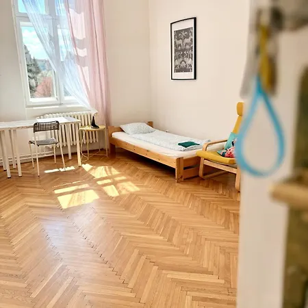 Apartamento Sunny Rooms Brno Centre - 10 Min Walk To Main Square, Quiet Streets, Free Wi-Fi
