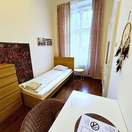 Sunny Rooms Brno Centre - 10 Min Walk To Main Square, Quiet Streets, Free Wi-Fi Apartamento