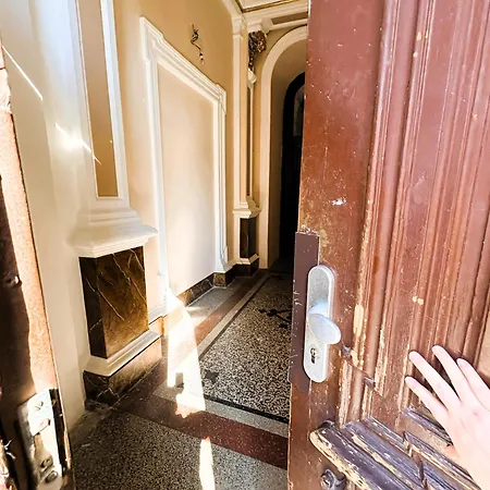 Sunny Rooms Brno Centre - 10 Min Walk To Main Square, Quiet Streets, Free Wi-Fi Brno