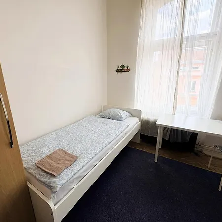 Sunny Rooms Brno Centre - 10 Min Walk To Main Square, Quiet Streets, Free Wi-Fi