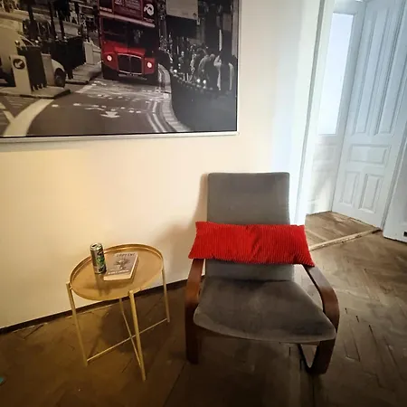 Sunny Rooms Brno Centre - 10 Min Walk To Main Square, Quiet Streets, Free Wi-Fi *