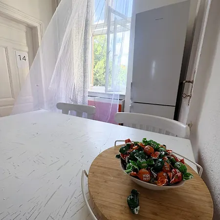 Sunny Rooms Brno Centre - 10 Min Walk To Main Square, Quiet Streets, Free Wi-Fi