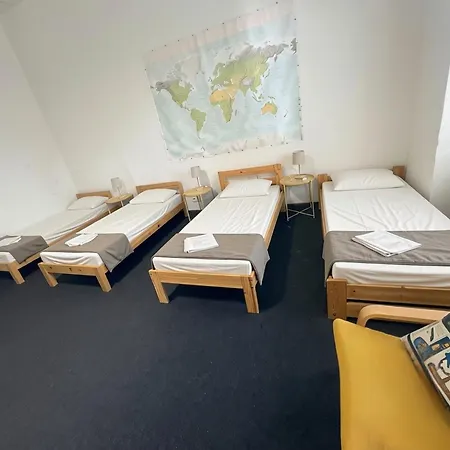 Sunny Rooms Brno Centre - 10 Min Walk To Main Square, Quiet Streets, Free Wi-Fi * Brno